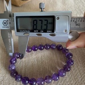 8mm+ amethyst crystal /quartz bracelet